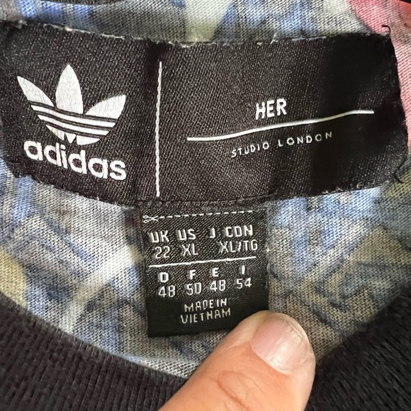 adidas Women’s Floral Logo Tee - Navy Multi - Picture 4 of 9